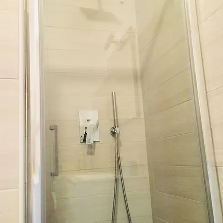 A Gem With Terrace פולה