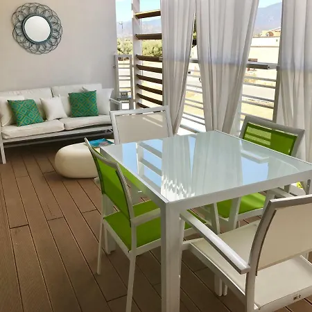 A Gem With Terrace شقة بولا